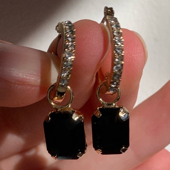 Jewelry - NWOT Black Gem Rhinestone Goldtone Dangling Earrings